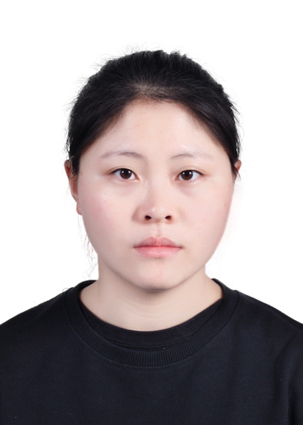 20205321126--澹香梅--证件照.jpg